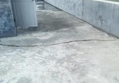 临泽楼顶漏水维修公司分享下如何解决卫生间隐蔽部位漏水的问题?